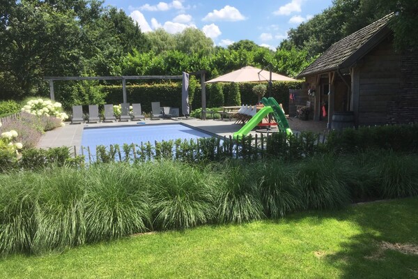 Zwemmen (Wellness) in eigen tuin